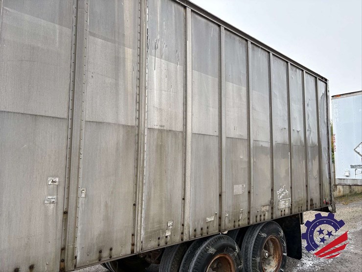 strick-trailer-image-15