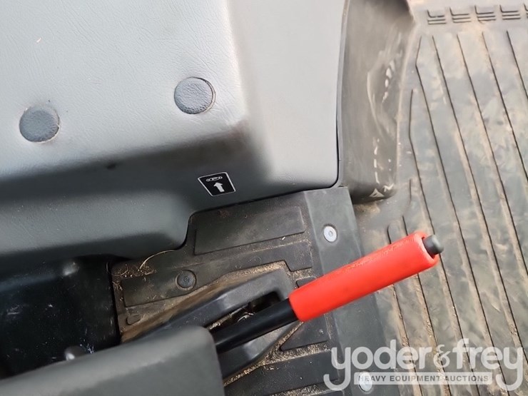 2019-kubota-m6-141-image-26