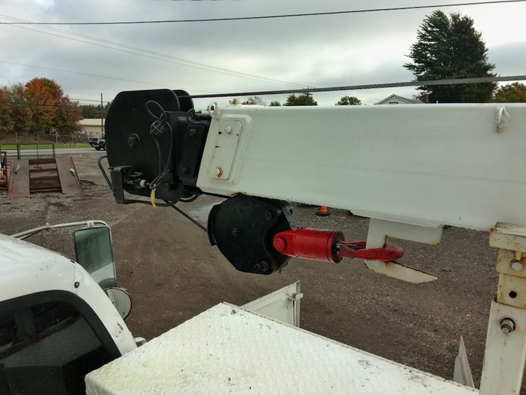 2004-ford-f650-image-25