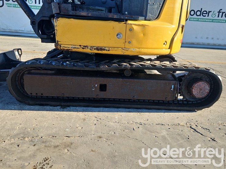2021-deere-30g-image-23