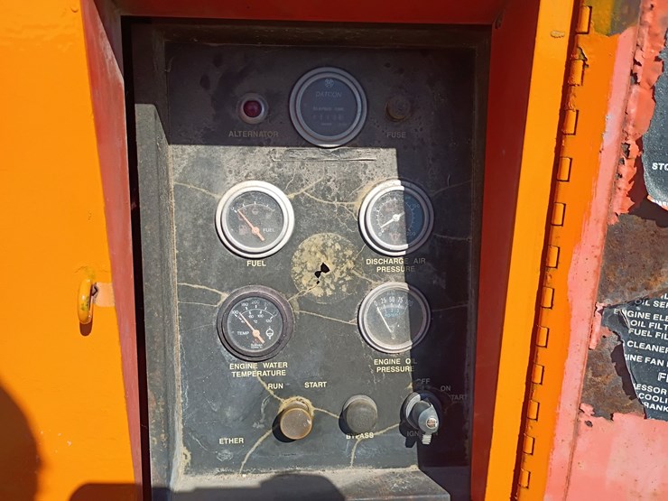 john-deere-4039-image-13