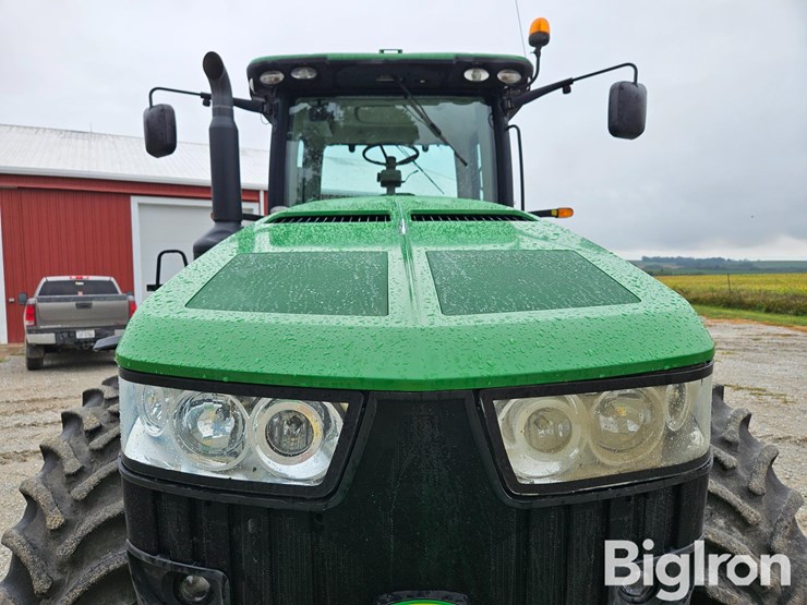 2011-john-deere-8285r-image-10
