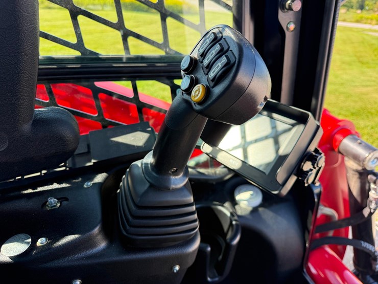 2023-manitou-2150rt-image-20