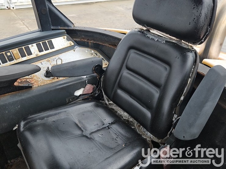 2012-jcb-406b-image-21