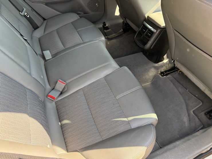 #46833-•-2018-chevrolet-impala-lt-sedan-2g1105s38j9109671-inv#46833-image-27