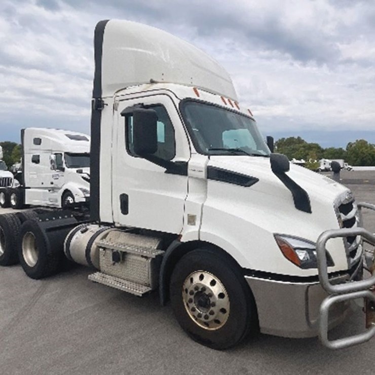 2020 FREIGHTLINER CASCADIA 116