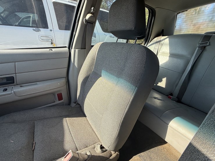 #46835-•-2005-ford-crown-victoria-sedan-2fafp71wx5x153100-inv#46835-image-46