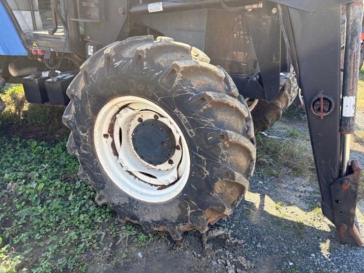 new-holland-ts110-image-10