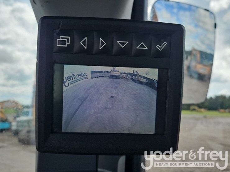 2019-deere-624l-image-30