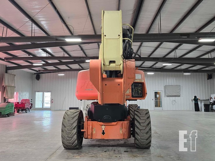 2016-jlg-1250ajp-image-8