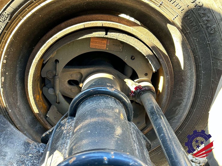 2012-trail-king-tk70hdg-image-123