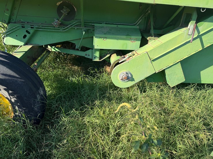 john-deere-4425-image-8