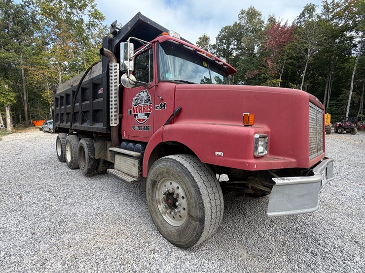 #59-•-1999-volvo-tri-axle-dump-truck-image-14