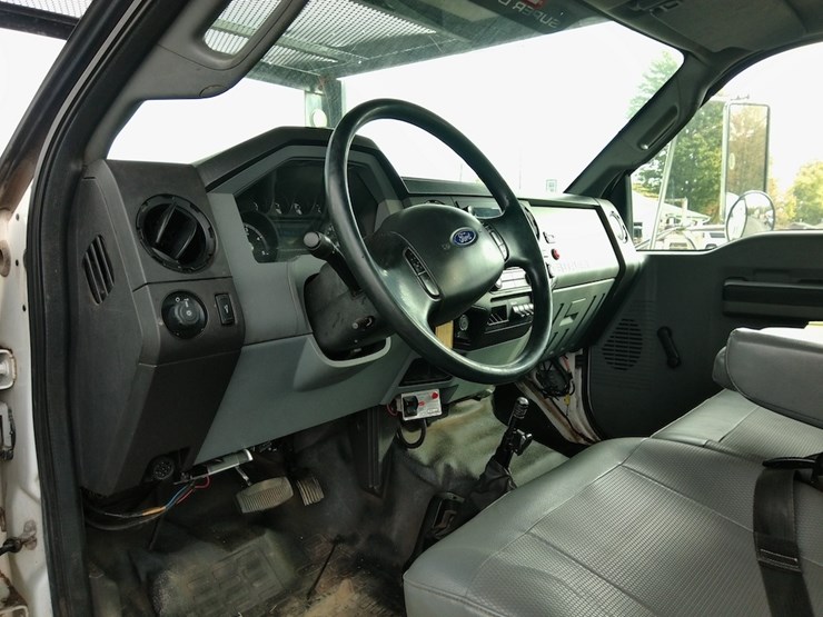 2015-ford-f750-image-11
