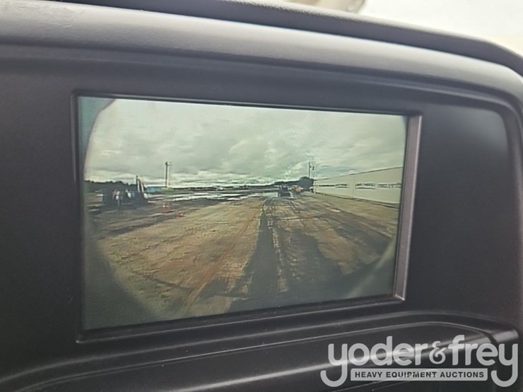 2020-chevrolet-silverado-5500hd-image-43
