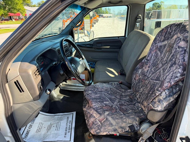2007-ford-f750-xlt-sd-image-27