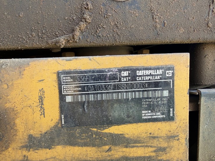 2017-caterpillar-336-image-57