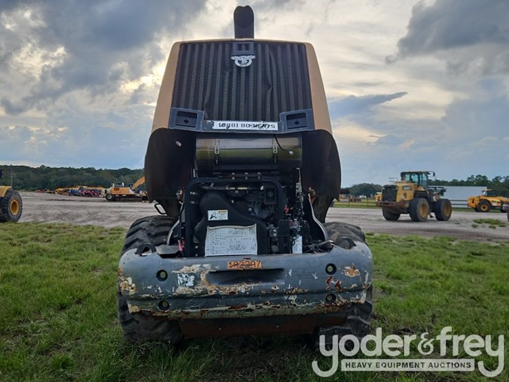 2018-case-621g-image-6