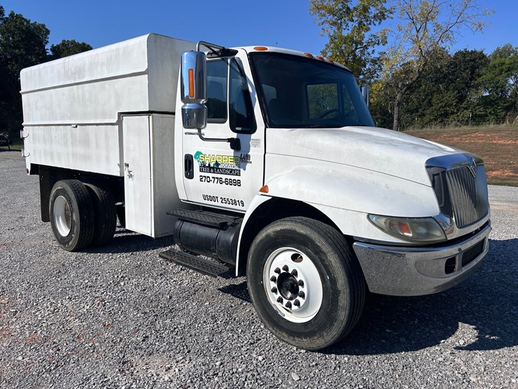 2002-international-durastar-4400-image-11