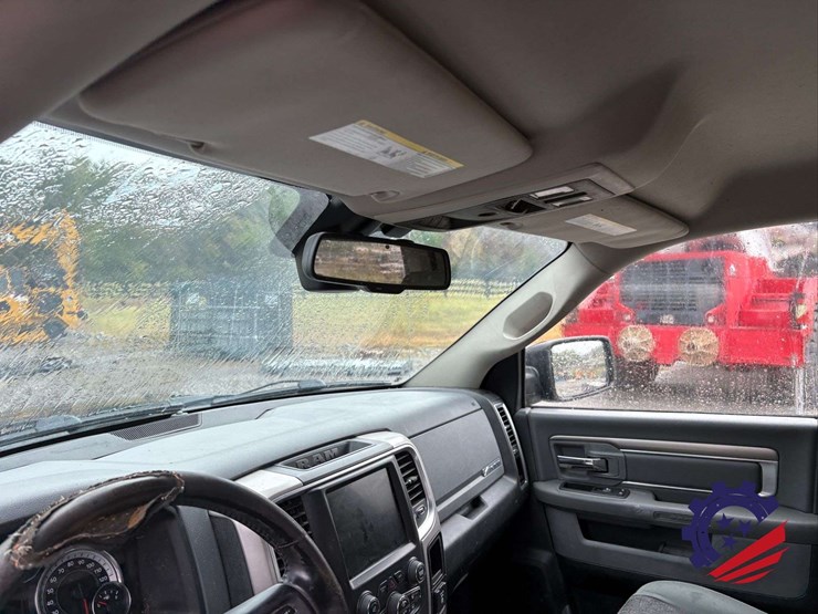 2016-dodge-1500-image-59