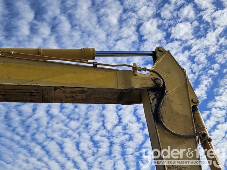 2015-komatsu-pc360-lc-11-image-17