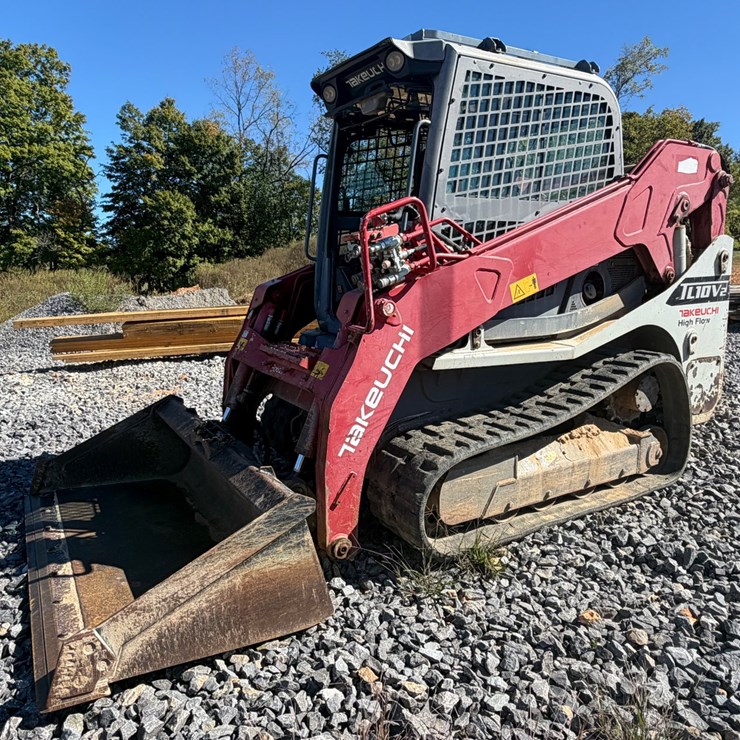 2016 TAKEUCHI TL10V2