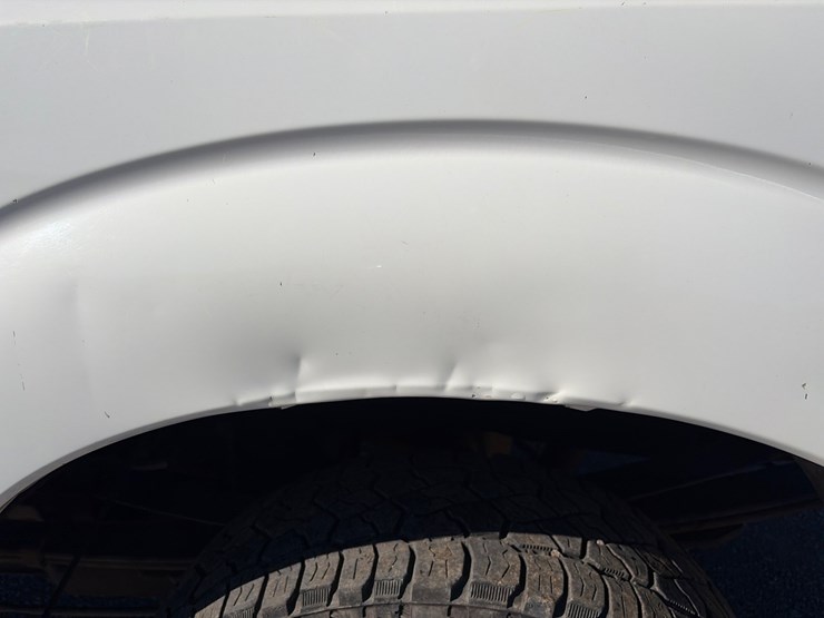 #98-•-2013-ford-xlt-f-250-pickup-truck-image-8