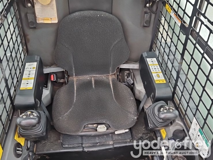 2023-bobcat-t770-image-21