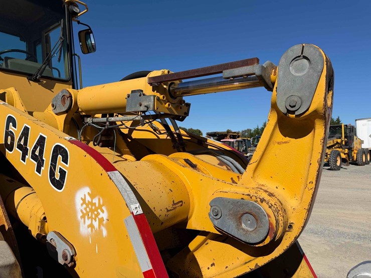 deere-644g-image-12