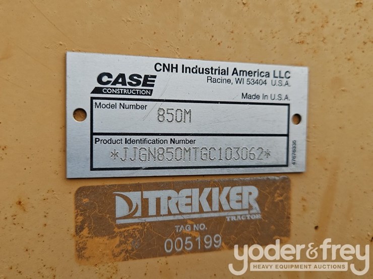 2016-case-850m-image-37