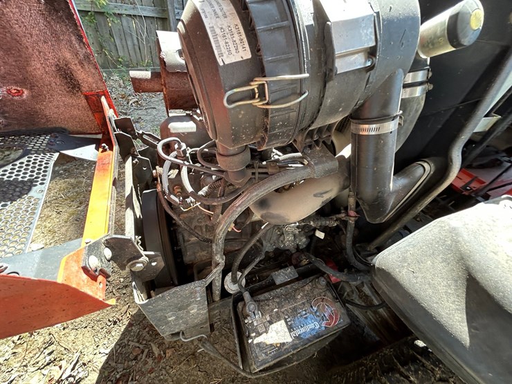 kubota-zd331-image-42