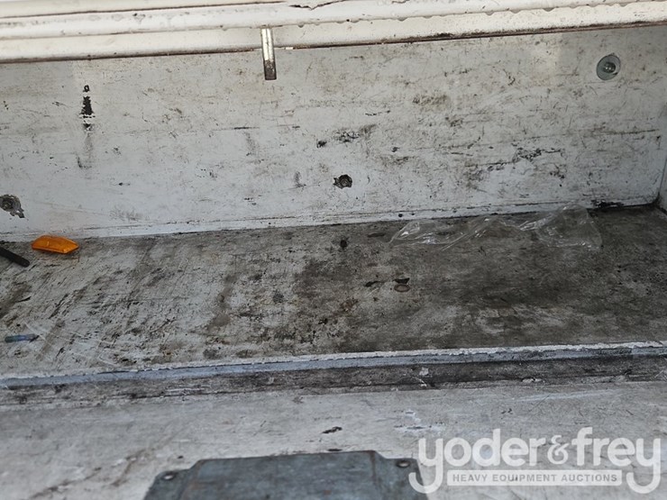 2018-ford-f350-sd-image-16