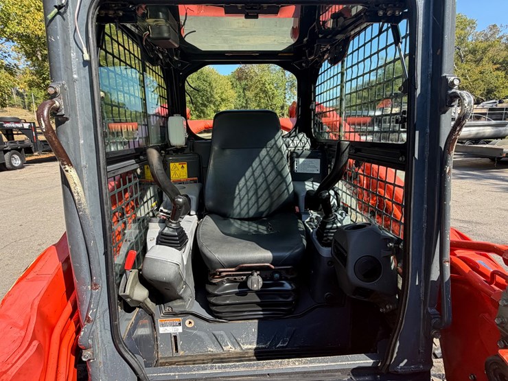 kubota-svl90-2-image-28