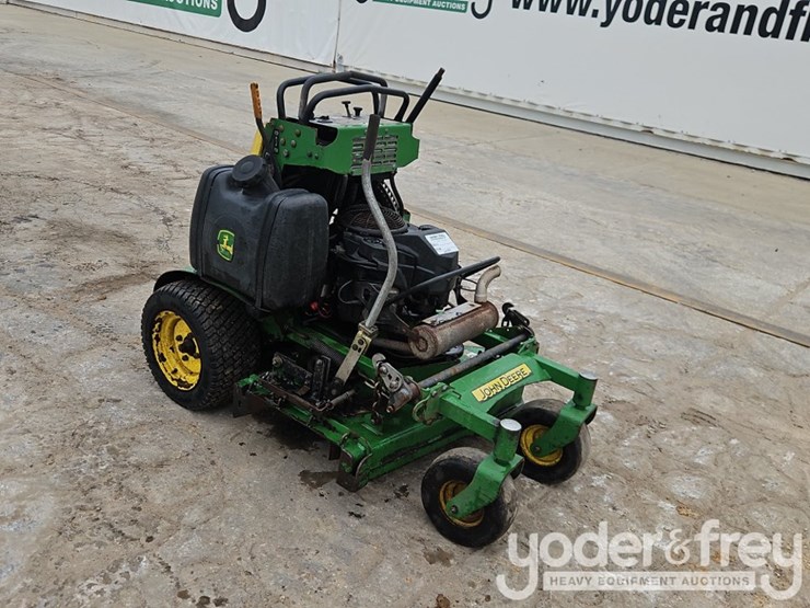 2018-john-deere-636m-image-6