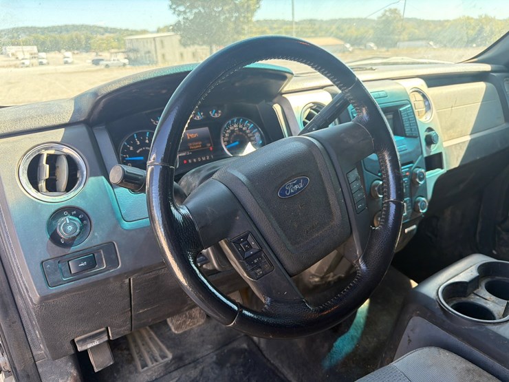 2013-ford-f150-xlt-image-32