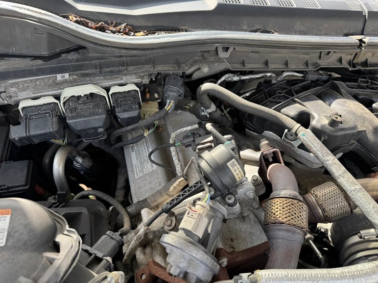 2019-ford-f350-xl-image-38