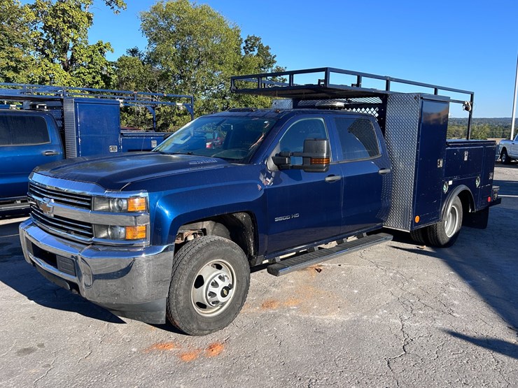 2016-gmc-3500-image-1