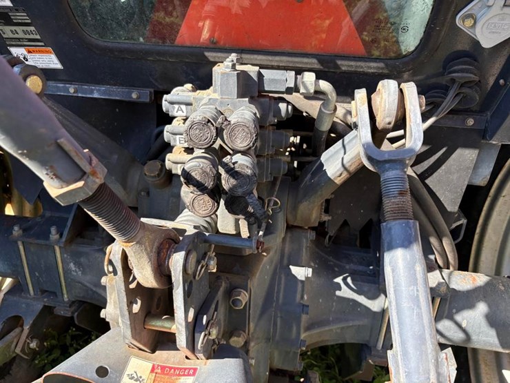 mahindra-7010-image-16