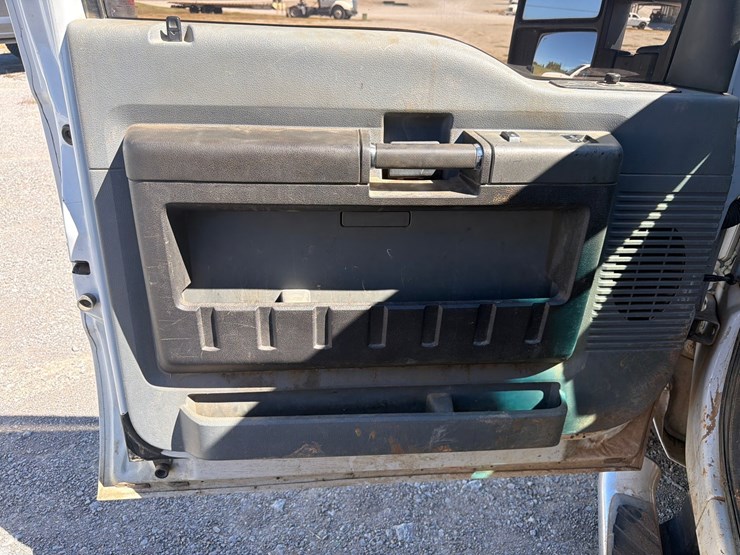 2012-ford-f250-xlt-image-18