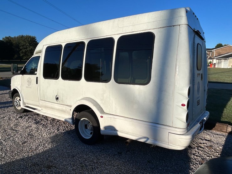 #95-•-2007-chevrolet-express-van-image-5