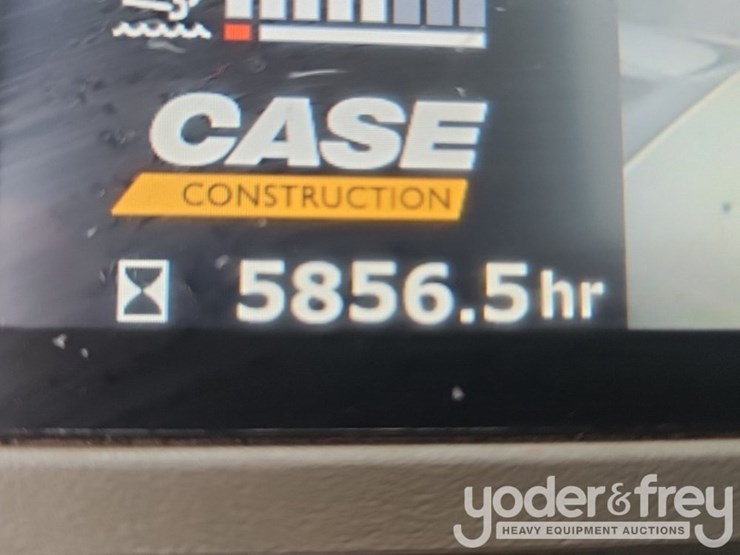 2016-case-cx300d-image-52