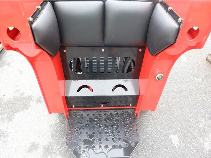 sdlanch-ssl200-skid-steer-loader-image-10