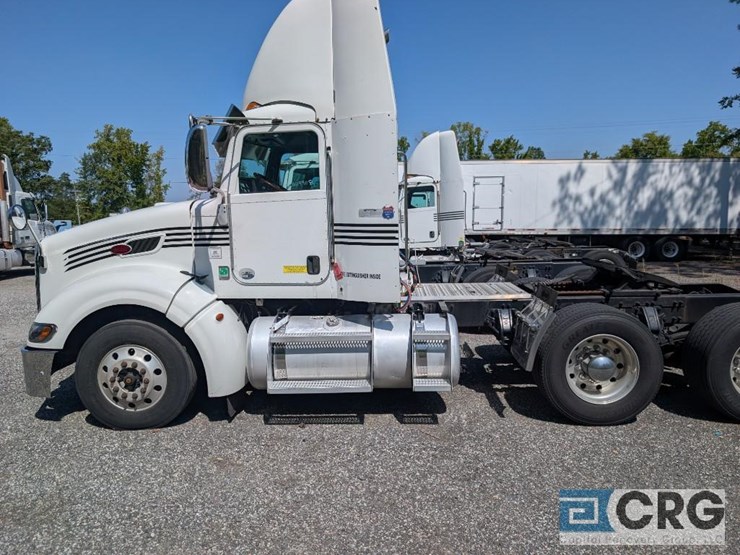 2011-peterbilt-386-image-35