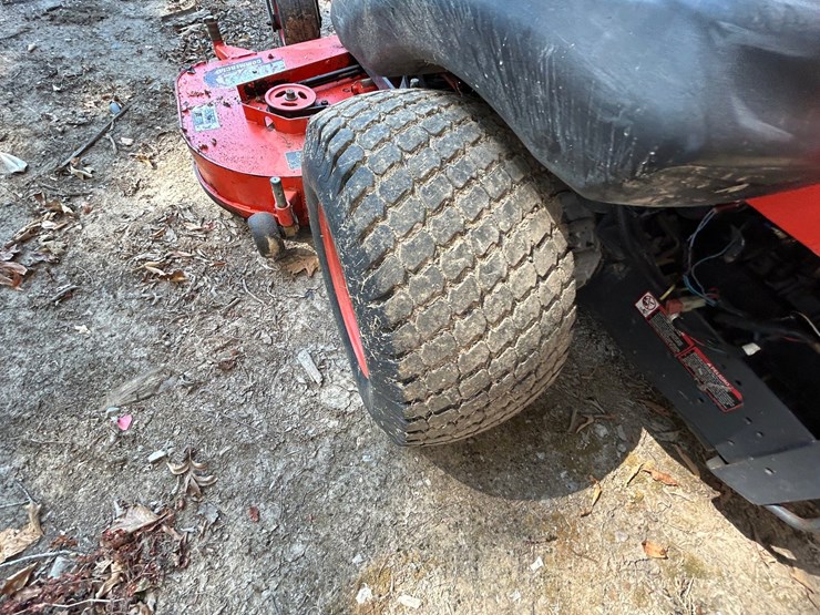 kubota-zd331-image-5