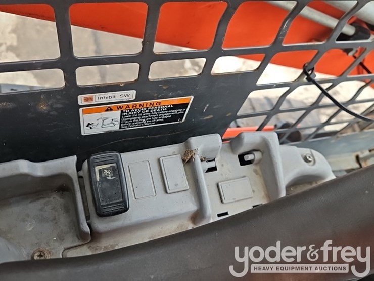 2019-kubota-svl65-2-image-23
