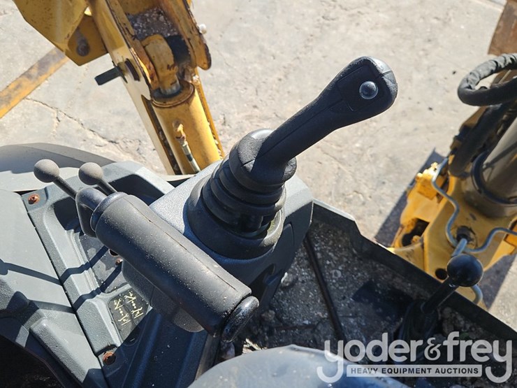 2016-deere-310sl-image-29