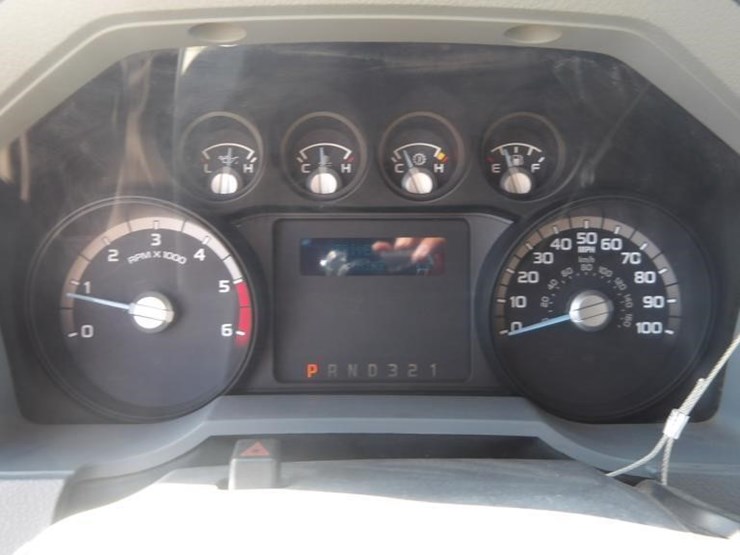 2011-ford-f550-image-23