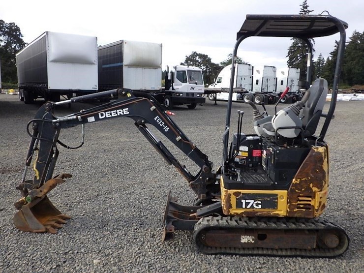 2017-deere-17g-image-2