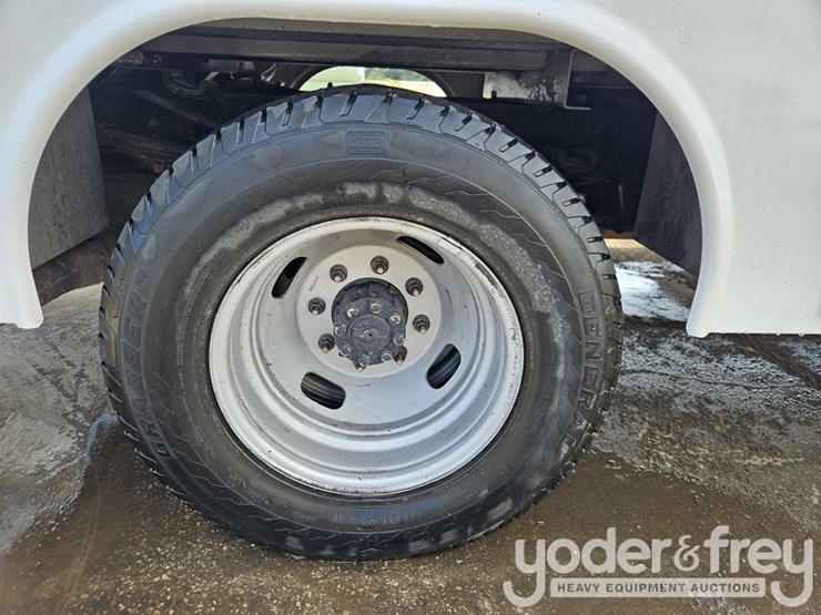 2018-ford-f350-sd-image-8