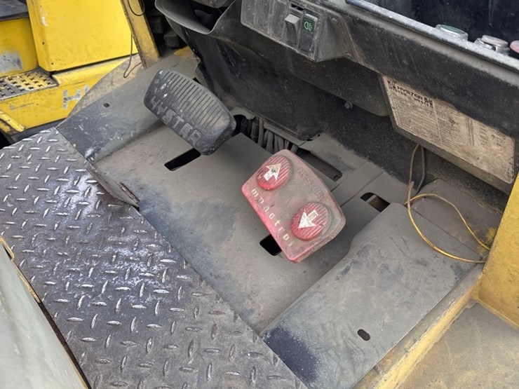 hyster-quad-mast-lp-pneumatic-forkift-model-50-image-6